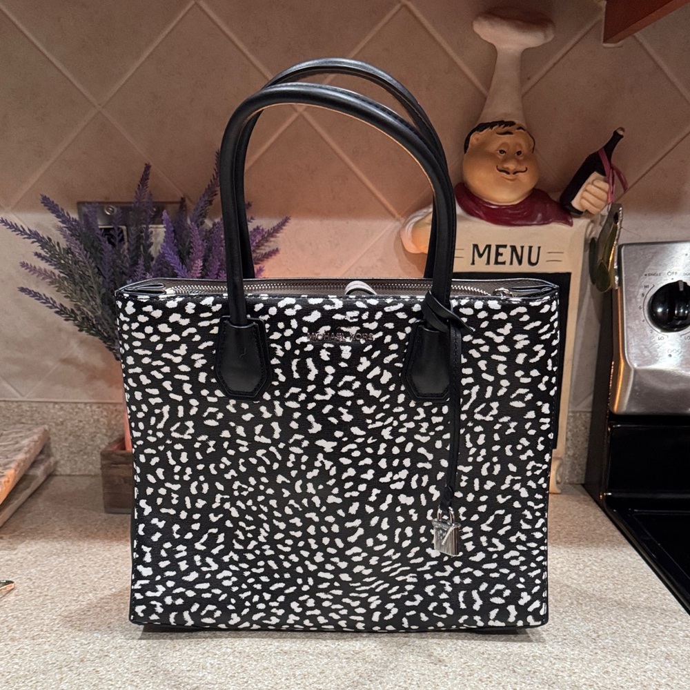 Michael Kors Black and White Tote Bag